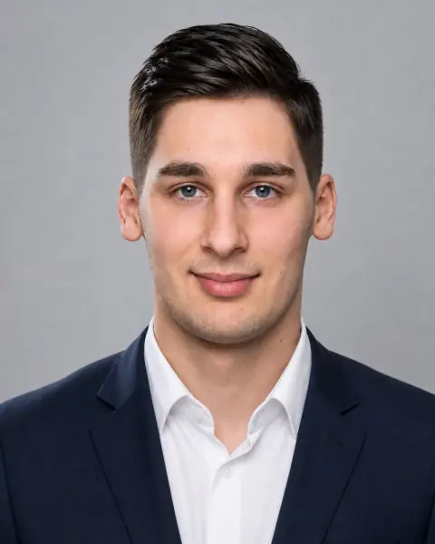 Jannik Grätke, Berater und Schadenmanagement